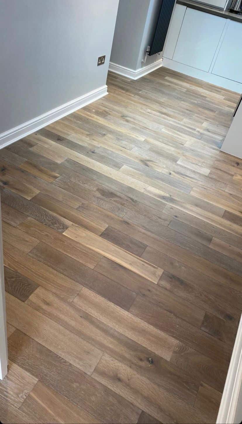 143x125 Grey flooring