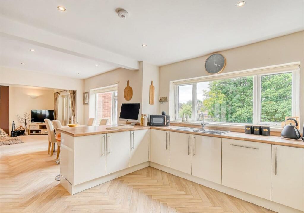 Herringbone waterproof flooring Wolverhampton Herringbone waterproof flooring Wolverhampton